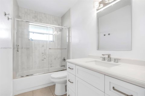 Condominio en alquiler en Palmetto Bay, Florida, 2 dormitorios, 91.04 m2 № 2240123 - foto 5