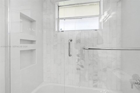 Condominio en alquiler en Palmetto Bay, Florida, 2 dormitorios, 91.04 m2 № 2240123 - foto 6