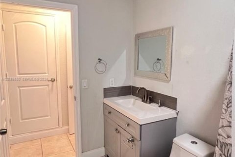 Villa ou maison à louer à Homestead, Floride: 1 chambre, 226.68 m2 № 2086417 - photo 23