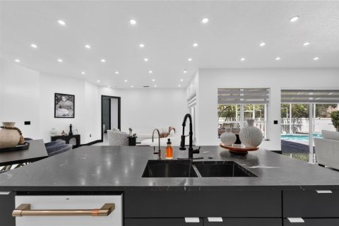 Casa en venta en Valrico, Florida, 4 dormitorios, 248.98 m2 № 2349189 - foto 18