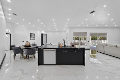 Casa en venta en Valrico, Florida, 4 dormitorios, 248.98 m2 № 2349189 - foto 19