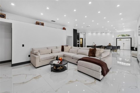 Casa en venta en Valrico, Florida, 4 dormitorios, 248.98 m2 № 2349189 - foto 28