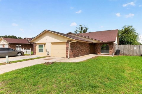 Townhouse in Ocala, Florida 2 bedrooms, 146.6 sq.m. № 2349603