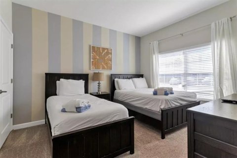 Townhouse in STOREY LAKE in Kissimmee, Florida 4 bedrooms, 177.81 sq.m. № 1288610 - photo 4