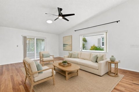 Casa en venta en Palm Harbor, Florida, 2 dormitorios, 123.75 m2 № 2330040 - foto 6