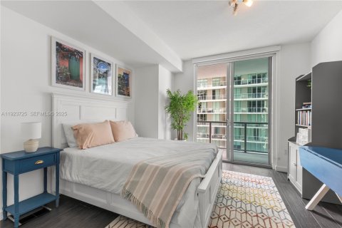 Купить кондоминиум в Майами, Флорида 2 спальни, 102.84м2, № 1982110 - фото 15