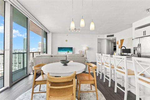 Купить кондоминиум в Майами, Флорида 2 спальни, 102.84м2, № 1982110 - фото 4