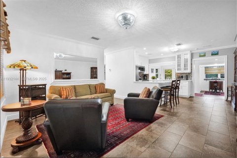 Casa en venta en South Miami, Florida, 3 dormitorios, 135.92 m2 № 1992725 - foto 6