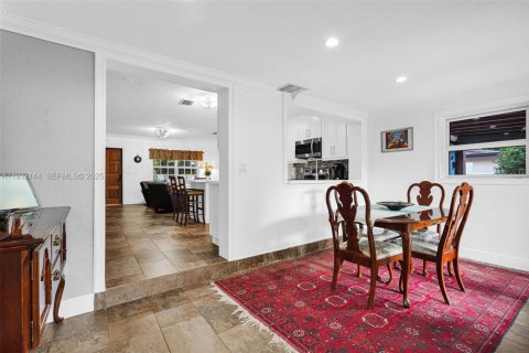 Casa en venta en South Miami, Florida, 3 dormitorios, 135.92 m2 № 1992725 - foto 22