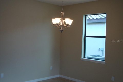 Villa ou maison à louer à Sarasota, Floride: 3 chambres, 164.44 m2 № 2400971 - photo 8