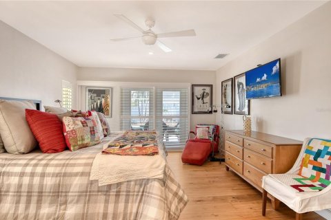 House in Bradenton, Florida 4 bedrooms, 251.77 sq.m. № 1827972 - photo 26