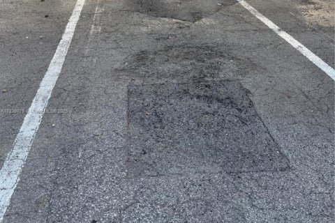 Copropriété à vendre à Hialeah, Floride: 2 chambres, 78.04 m2 № 1977810 - photo 19