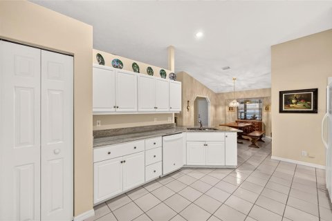 Villa ou maison à vendre à Ocala, Floride: 3 chambres, 239.78 m2 № 2396601 - photo 14