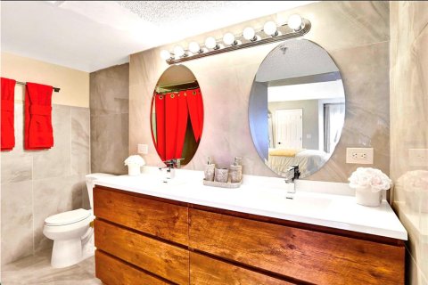 Condominio en venta en Lauderhill, Florida, 2 dormitorios, 117.06 m2 № 2199287 - foto 3
