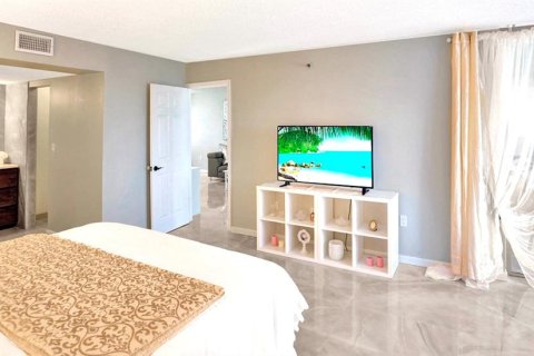 Condominio en venta en Lauderhill, Florida, 2 dormitorios, 117.06 m2 № 2199287 - foto 7