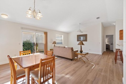 Villa ou maison à vendre à The Villages, Floride: 2 chambres, 107.4 m2 № 2416974 - photo 5