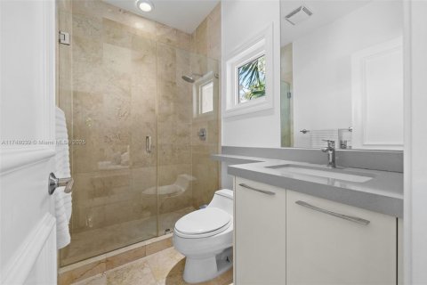 Casa en venta en Key Biscayne, Florida, 5 dormitorios, 372.26 m2 № 1699020 - foto 30