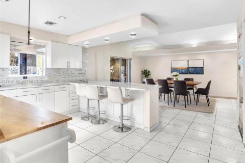 Casa en venta en Miami, Florida, 3 dormitorios, 200.76 m2 № 2431434 - foto 18