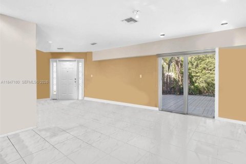 Casa en venta en Miami, Florida, 3 dormitorios, 200.76 m2 № 2431434 - foto 29