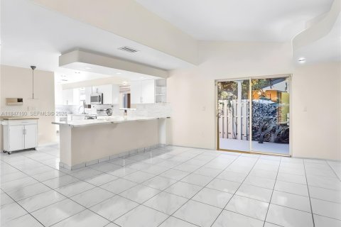 Casa en venta en Miami, Florida, 3 dormitorios, 200.76 m2 № 2431434 - foto 20