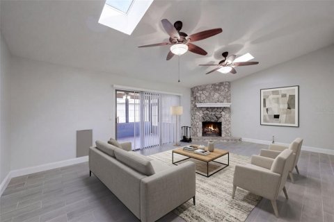 Casa en venta en Casselberry, Florida, 4 dormitorios, 189.33 m2 № 2419116 - foto 4