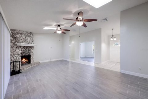 Casa en venta en Casselberry, Florida, 4 dormitorios, 189.33 m2 № 2419116 - foto 16