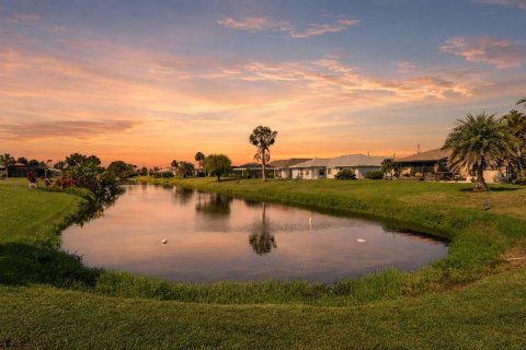Villa ou maison à vendre à Rotonda, Floride: 3 chambres, 124.02 m2 № 2277765 - photo 28