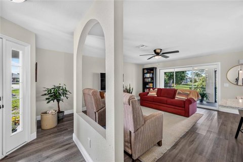 Villa ou maison à vendre à Rotonda, Floride: 3 chambres, 124.02 m2 № 2277765 - photo 4