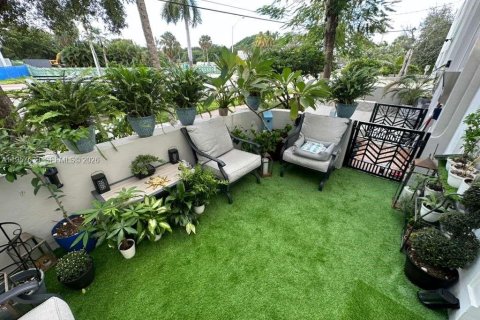 Condominio en venta en Miami Beach, Florida, 1 dormitorio, 57.6 m2 № 2019866 - foto 6