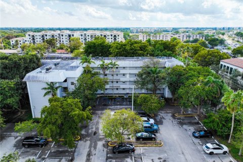 Condo in Palmetto Bay, Florida, 1 bedroom  № 1832481 - photo 1