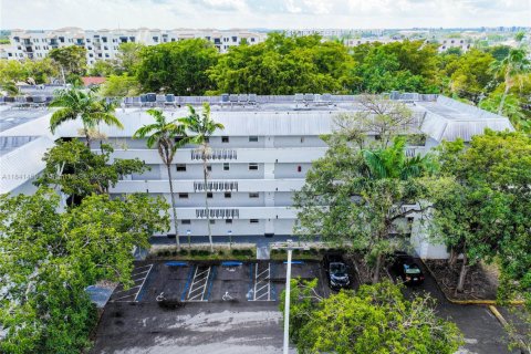 Condo in Palmetto Bay, Florida, 1 bedroom  № 1832481 - photo 3