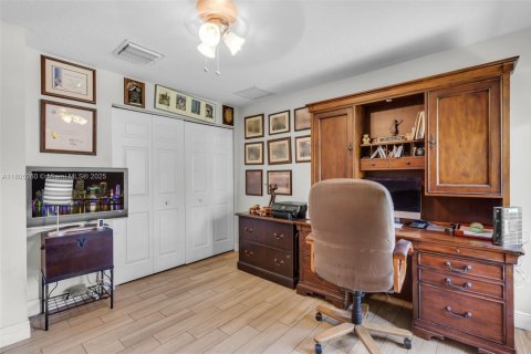 Villa ou maison à vendre à Palm Beach Gardens, Floride: 5 chambres, 309.27 m2 № 2037563 - photo 18