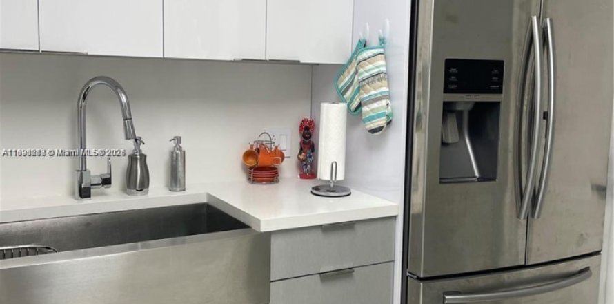 Condo in Hollywood, Florida, 2 bedrooms  № 1944136