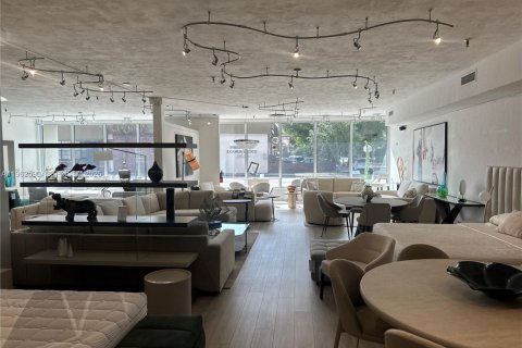 Купить коммерческую недвижимость в Майами, Флорида № 2024085 - фото 22