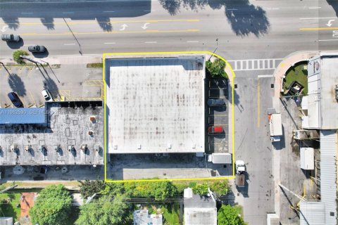Купить коммерческую недвижимость в Майами, Флорида № 2024085 - фото 13