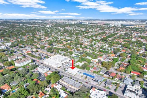 Купить коммерческую недвижимость в Майами, Флорида № 2024085 - фото 19