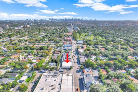 Купить коммерческую недвижимость в Майами, Флорида № 2024085 - фото 21