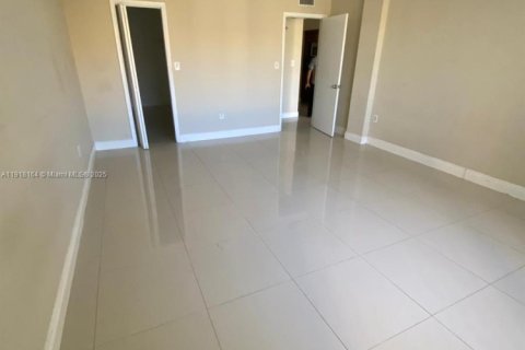 Снять в аренду кондоминиум в Хайалиа, Флорида 1 спальня, 80.82м2, № 1973003 - фото 10