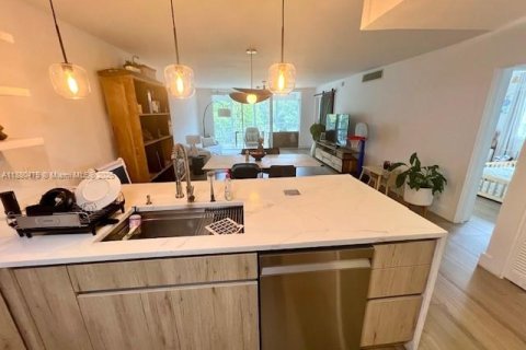 Снять в аренду кондоминиум в Помпано-Бич, Флорида 3 спальни, 129.13м2, № 1925173 - фото 14