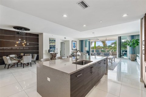 Copropriété à vendre à Palm Beach Gardens, Floride: 3 chambres, 304.91 m2 № 2082329 - photo 6
