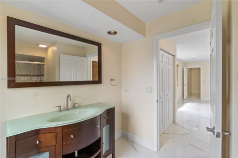 Touwnhouse à louer à Cooper City, Floride: 3 chambres, 154.78 m2 № 2091247 - photo 23
