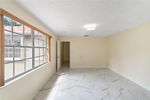 Touwnhouse à louer à Cooper City, Floride: 3 chambres, 154.78 m2 № 2091247 - photo 20