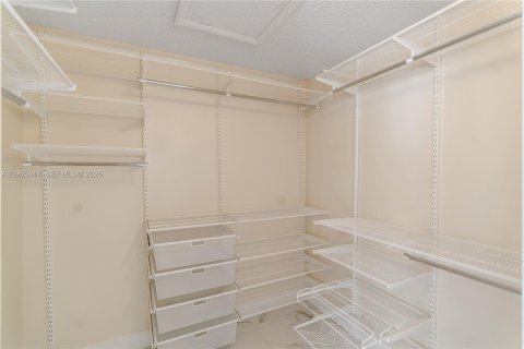 Touwnhouse à louer à Cooper City, Floride: 3 chambres, 154.78 m2 № 2091247 - photo 21