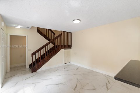 Touwnhouse à louer à Cooper City, Floride: 3 chambres, 154.78 m2 № 2091247 - photo 27