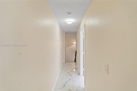 Touwnhouse à louer à Cooper City, Floride: 3 chambres, 154.78 m2 № 2091247 - photo 14
