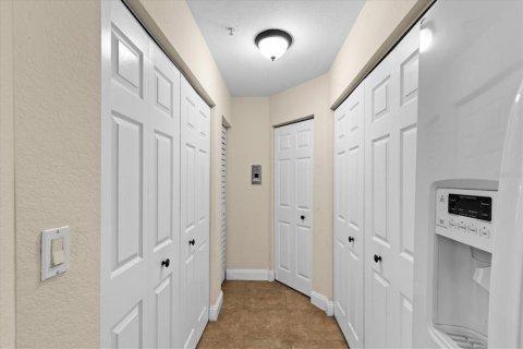 Condominio en alquiler en Tampa, Florida, 2 dormitorios, 130.53 m2 № 1853864 - foto 25