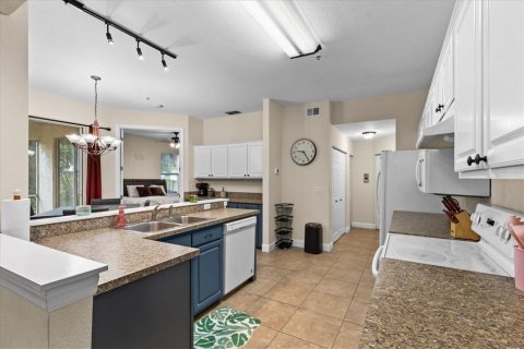 Condominio en alquiler en Tampa, Florida, 2 dormitorios, 130.53 m2 № 1853864 - foto 17