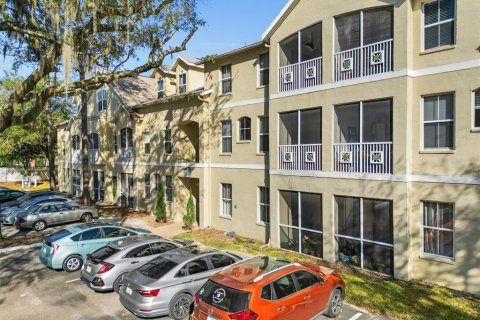 Condominio en alquiler en Tampa, Florida, 2 dormitorios, 130.53 m2 № 1853864 - foto 3