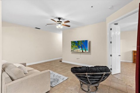 Condominio en alquiler en Tampa, Florida, 2 dormitorios, 130.53 m2 № 1853864 - foto 8