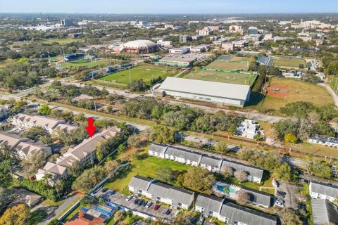 Condominio en alquiler en Tampa, Florida, 2 dormitorios, 130.53 m2 № 1853864 - foto 4
